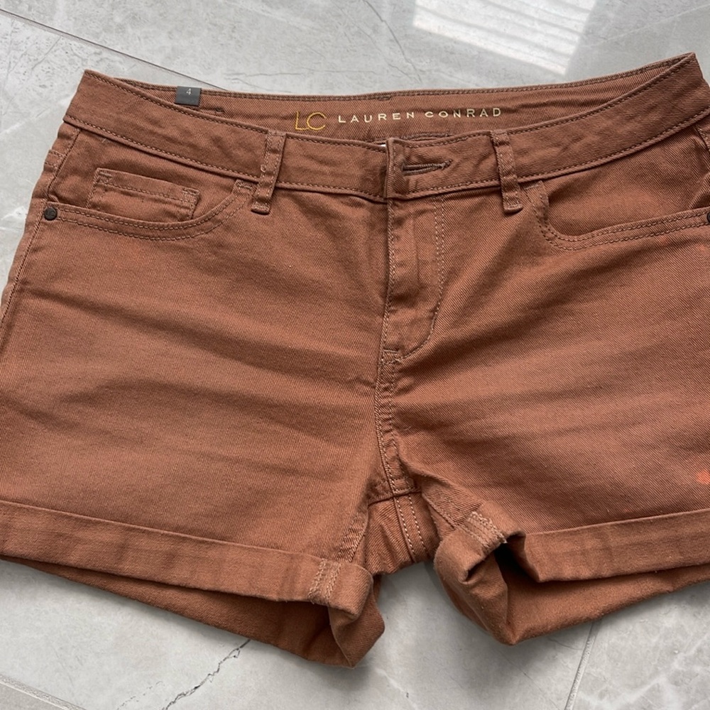 Brown shorts